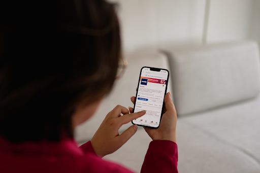 Prepaid vs. Postpaid Cellphone Services: Which Is Right for You?